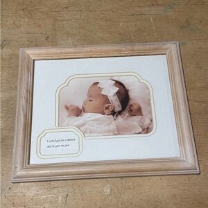 Elegant Wooden Picture Frame with Cream Mat